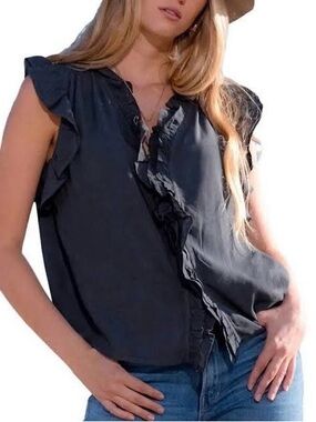 NWOT dylan Milla Ruffle Top Sz Small